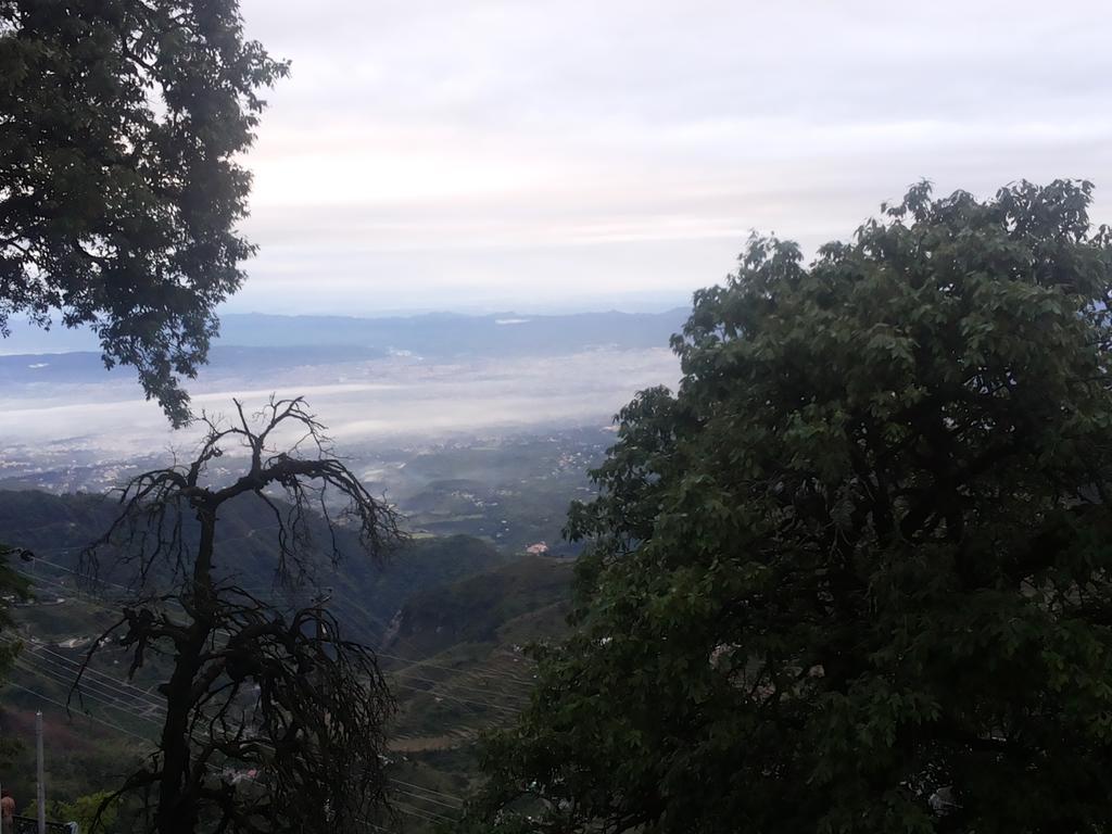 Valley View Hotel Mussoorie Ngoại thất bức ảnh